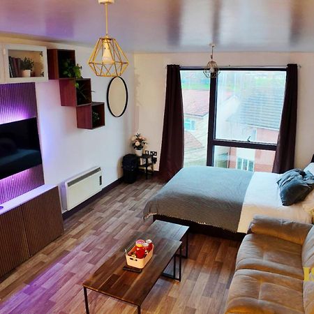 Luxurious Birmingham City Apartment Extérieur photo